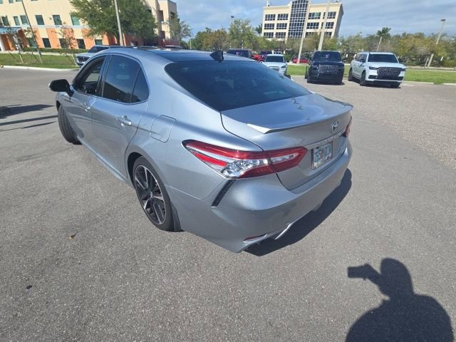 Used 2020 Toyota Camry XSE image 2