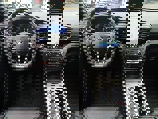 Certified 2020 Ford Explorer ST w/ ST Street Pack image 7