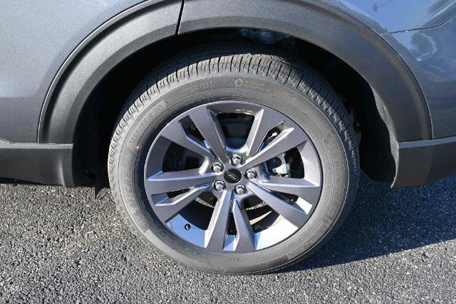 Certified 2025 Ford Explorer Active w/ Active Comfort Package AWD/4WD image 15