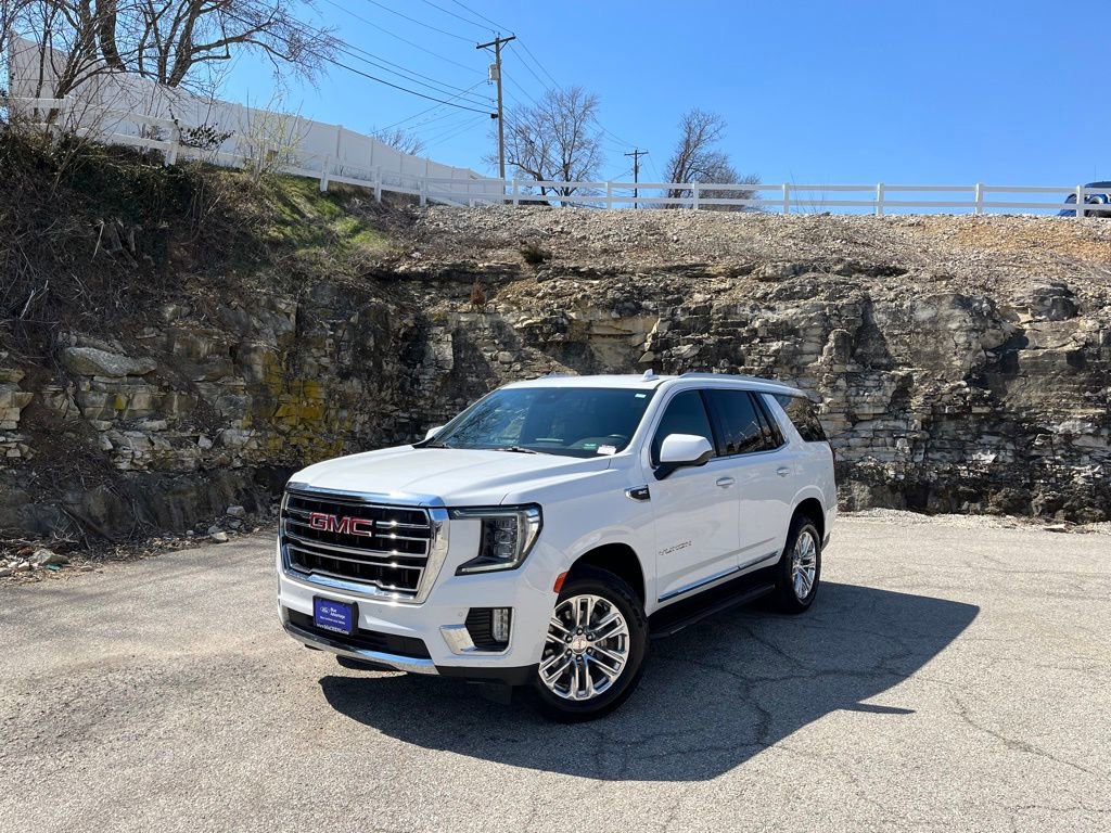 Used 2023 GMC Yukon SLT image 1
