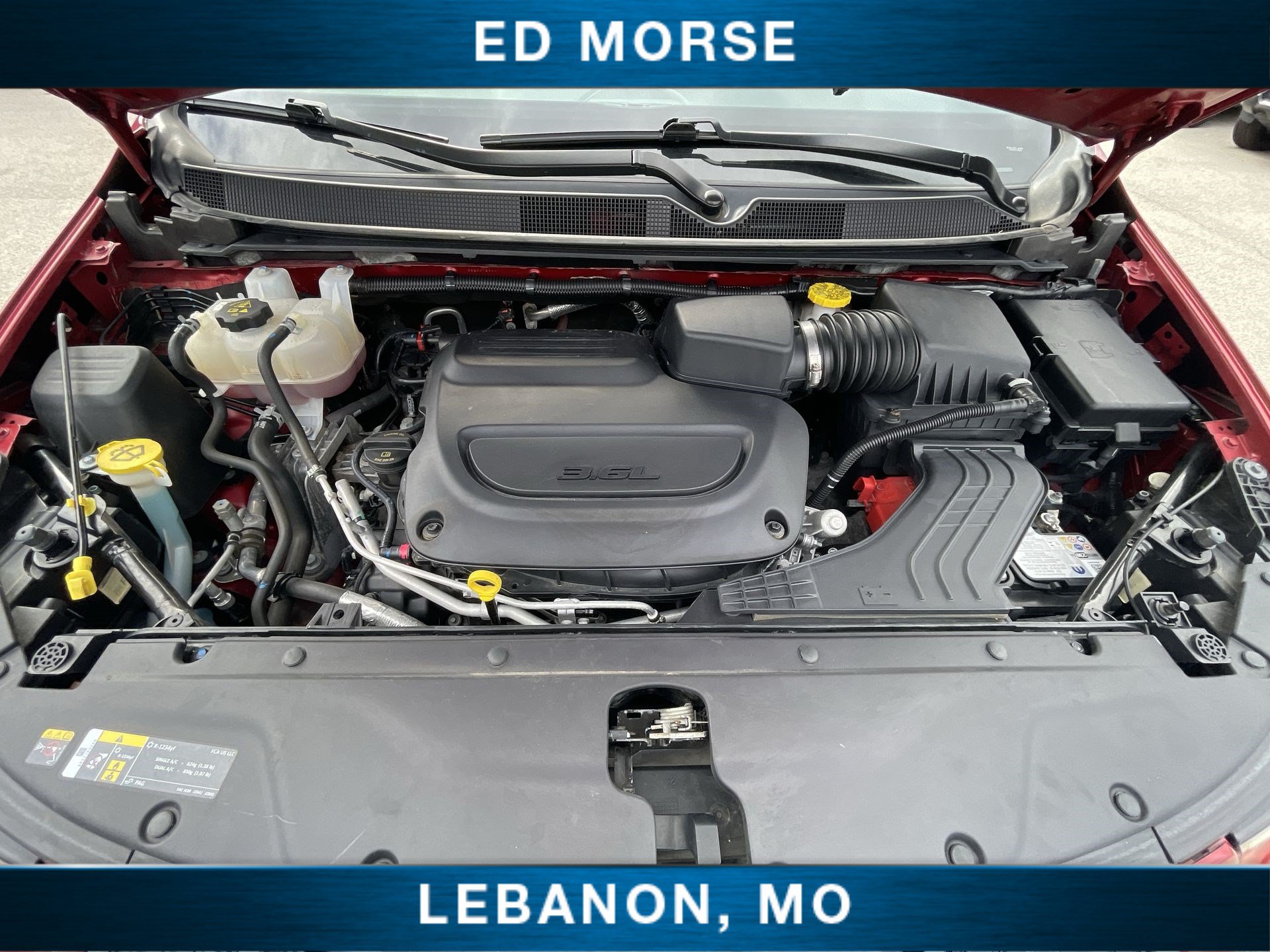 Used 2025 Chrysler Pacifica Select FWD image 28