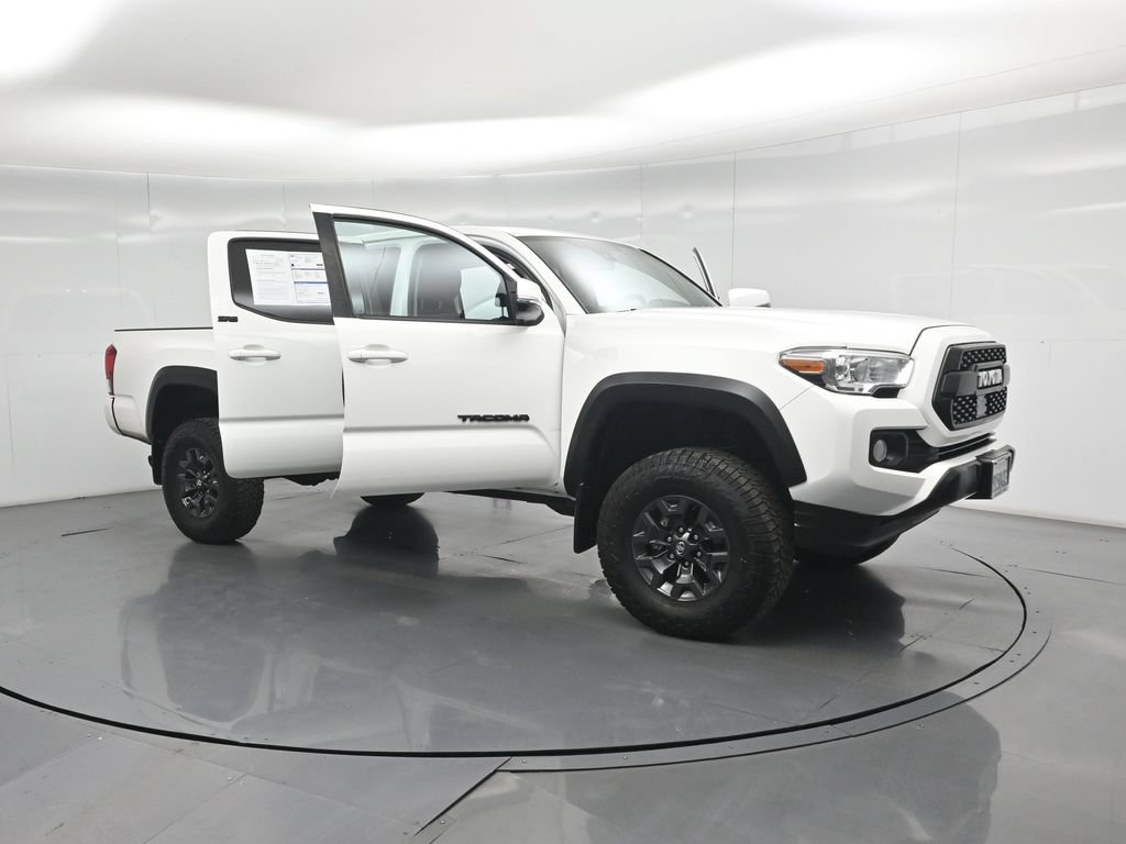 Used 2021 Toyota Tacoma SR5 w/ Trail Edition AWD/4WD image 31