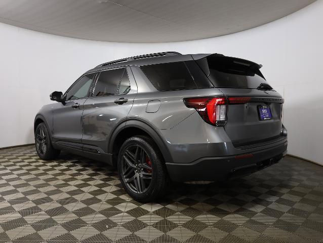 Certified 2025 Ford Explorer ST-Line w/ Premium Package AWD/4WD image 2