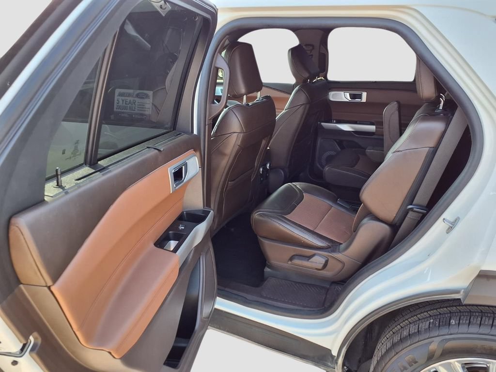 Certified 2023 Ford Explorer King Ranch w/ Technology Package AWD/4WD image 32