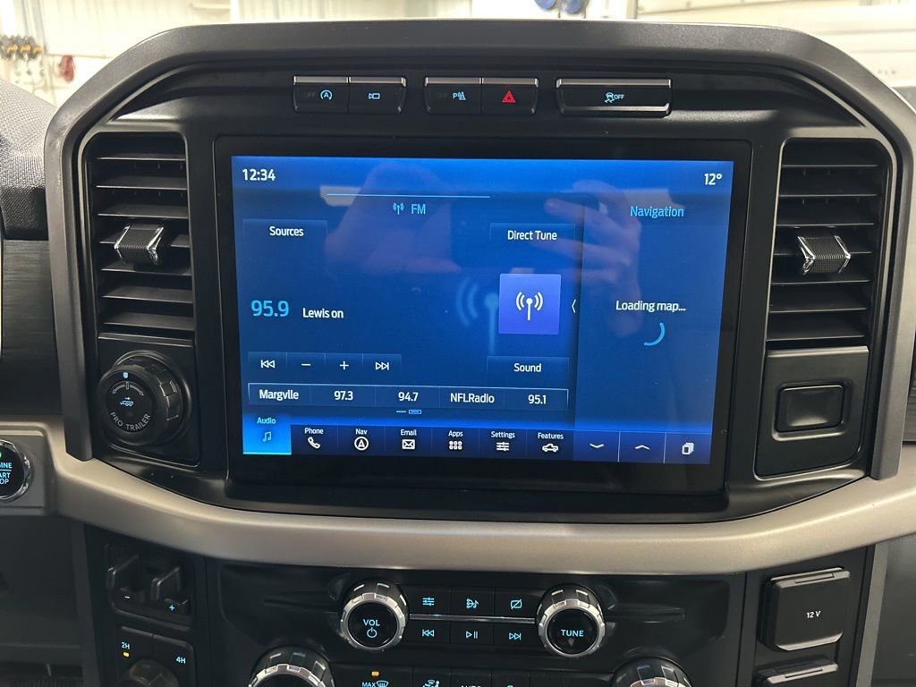 Certified 2021 Ford F150 XLT w/ Equipment Group 302A High image 21