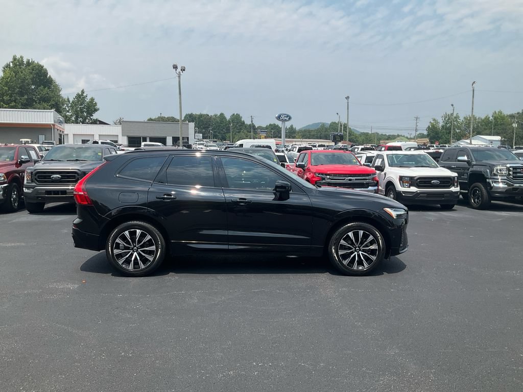 Used 2024 Volvo XC60 B5 Plus w/ Climate Package AWD/4WD image 4