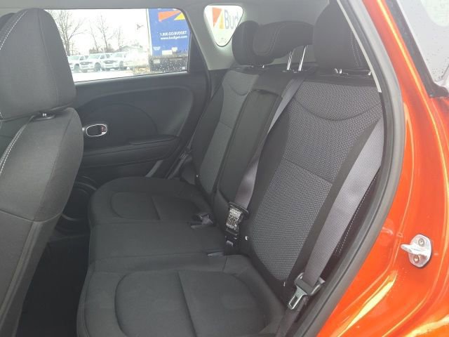 Used 2019 Kia Soul + image 17