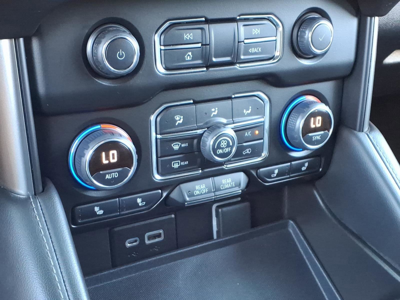 Used 2022 Chevrolet Tahoe LT w/ Luxury Package image 24