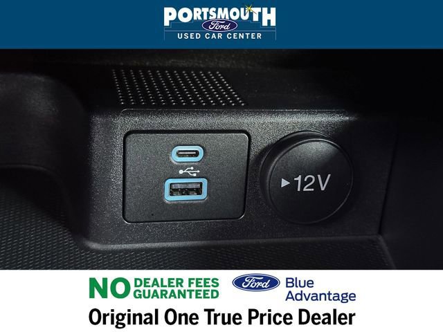 Certified 2022 Ford Escape SE w/ SE Sport Appearance Package image 20