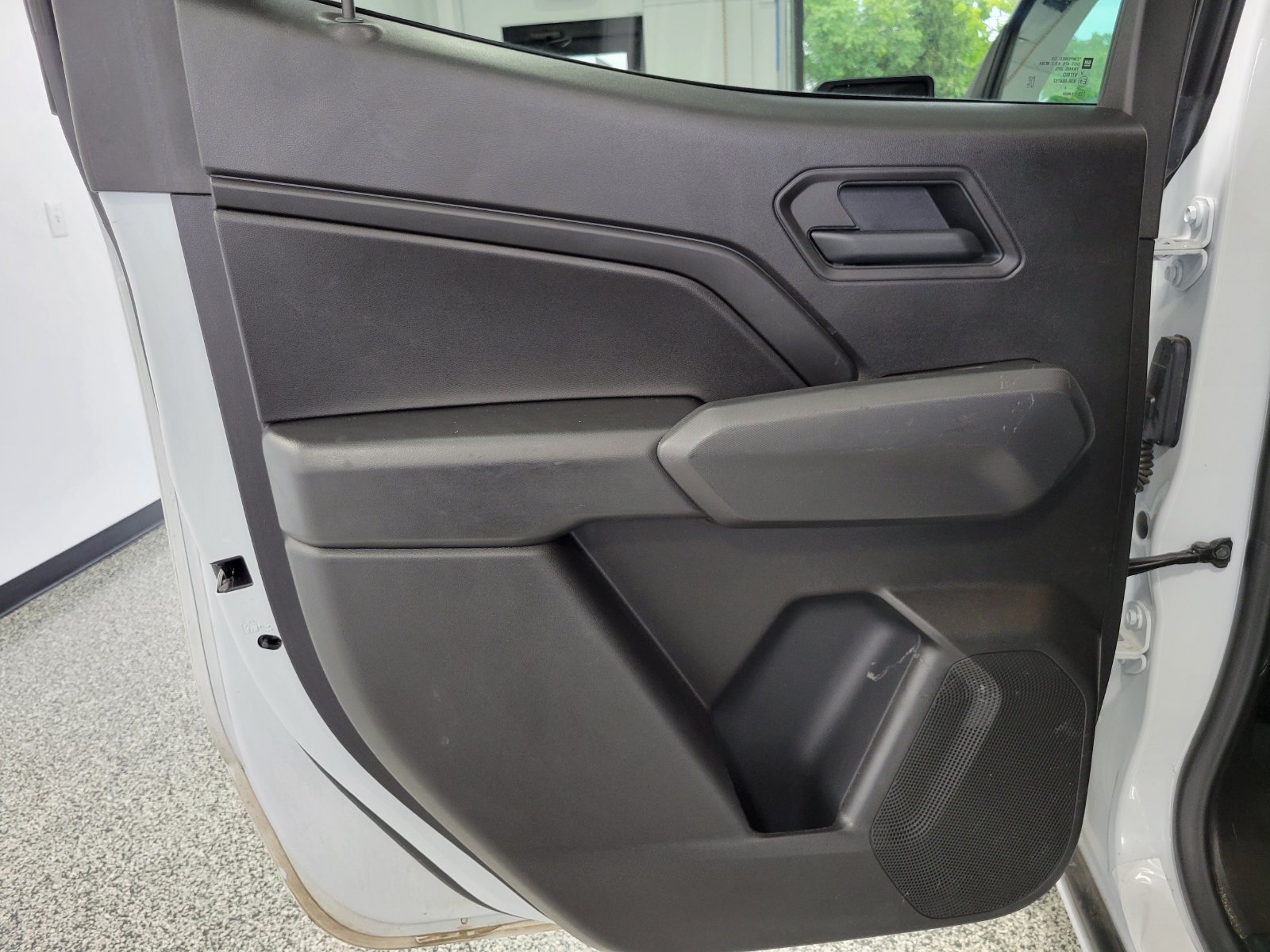 Used 2025 Chevrolet Colorado Trail Boss AWD/4WD image 23
