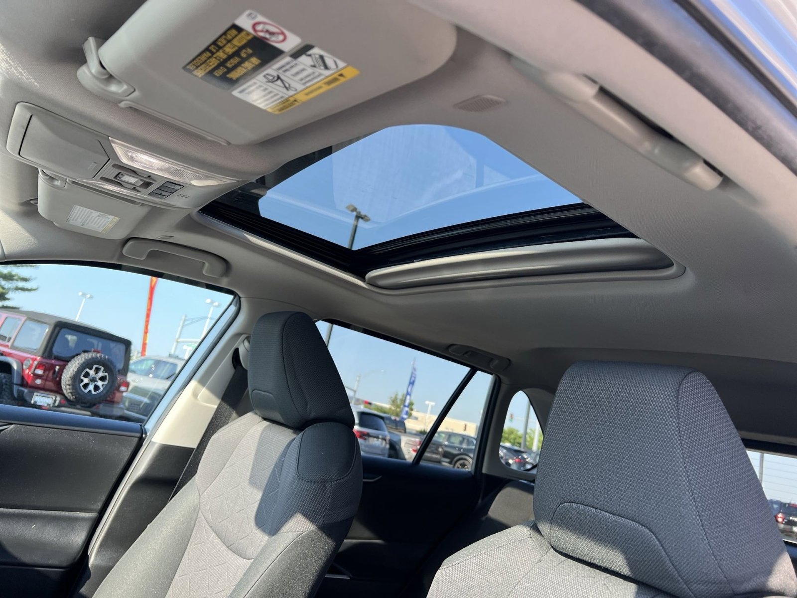 Used 2024 Toyota RAV4 XLE w/ Convenience Package AWD/4WD image 31