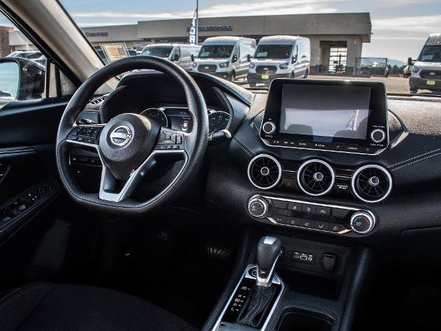 Used 2025 Nissan Sentra SV FWD image 10