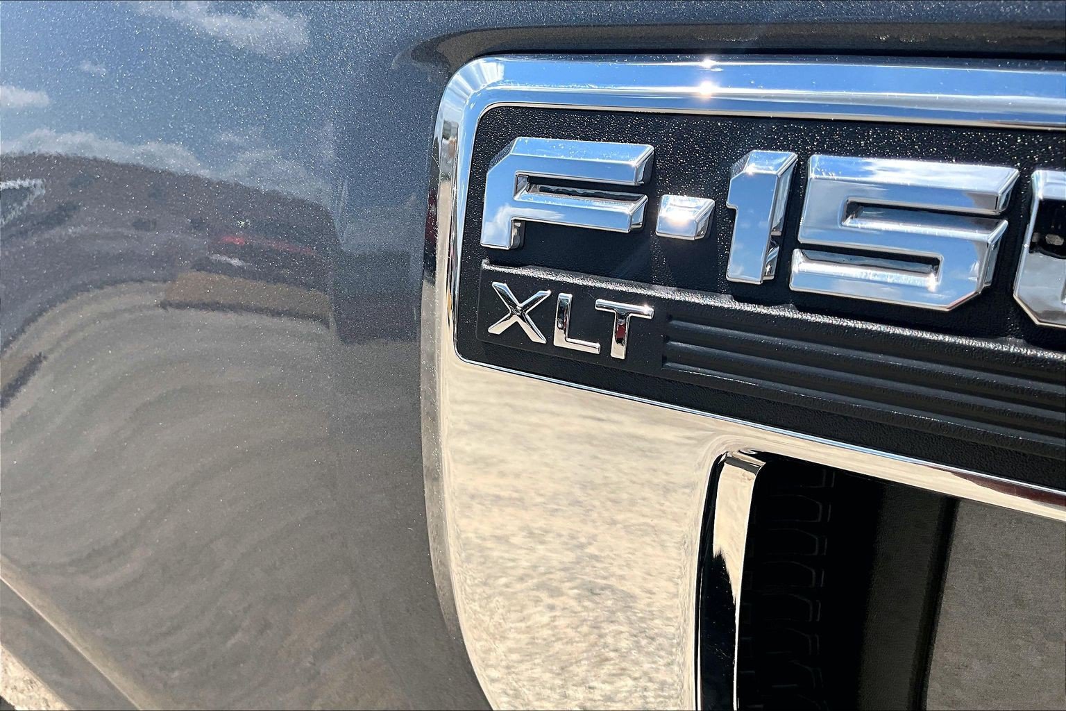 Certified 2024 Ford F150 XLT w/ Mobile Office Package AWD/4WD image 8
