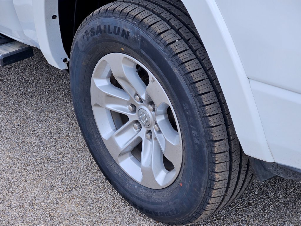 Used 2022 RAM 1500 Laramie AWD/4WD image 8