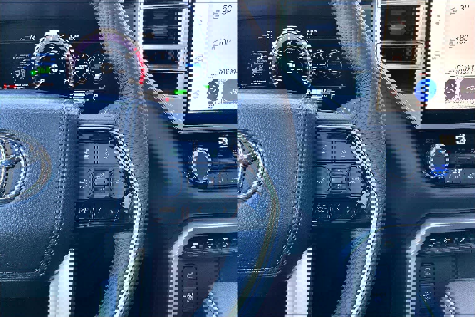 Used 2025 Toyota Tundra Platinum image 28