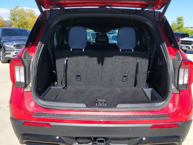 Certified 2025 Ford Explorer ST-Line w/ ST-Line Street Pack AWD/4WD image 13