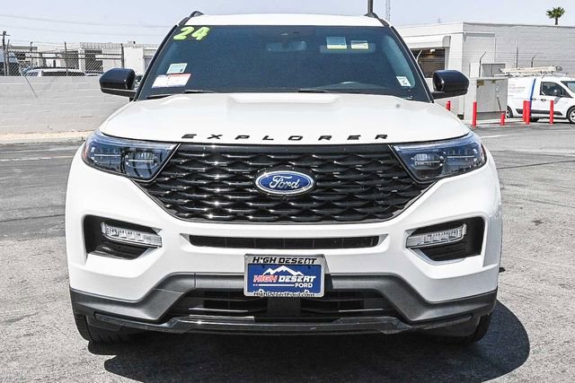 Certified 2024 Ford Explorer ST-Line w/ Class IV Trailer Tow Package AWD/4WD image 2
