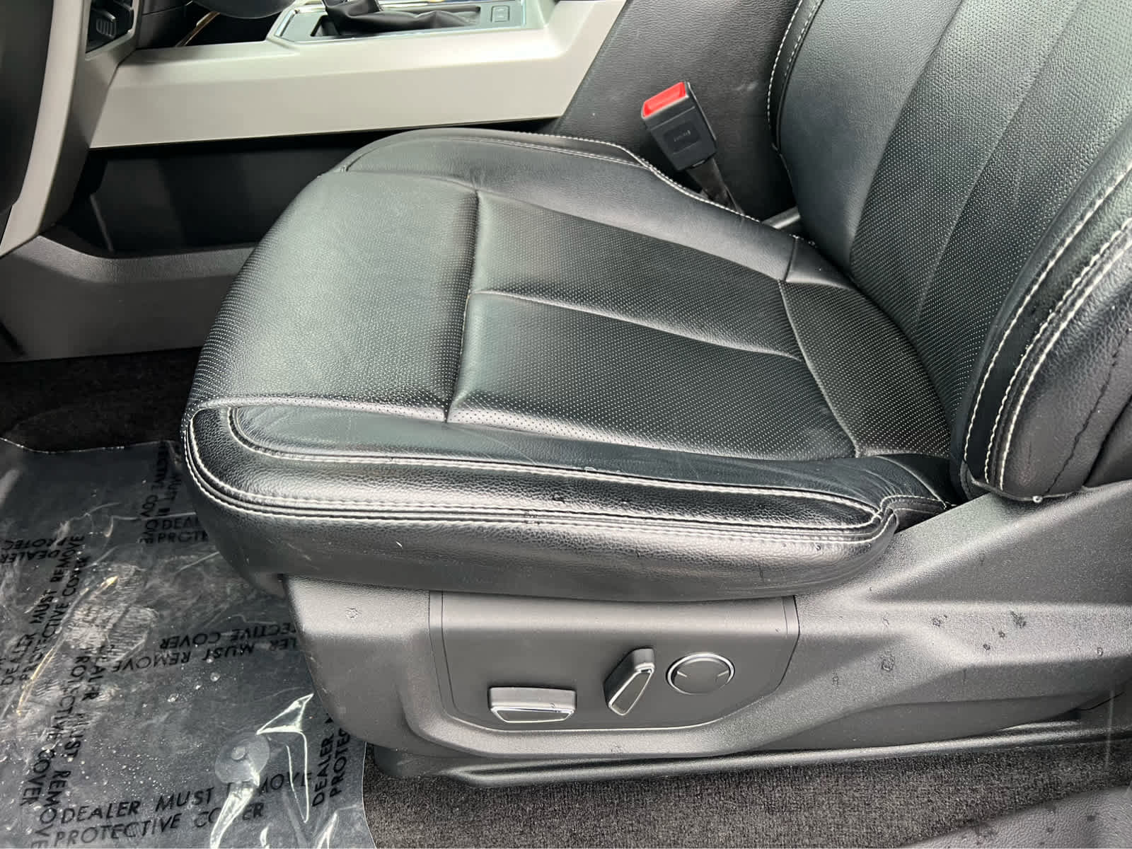 Certified 2018 Ford F150 Lariat w/ Equipment Group 502A Luxury image 30