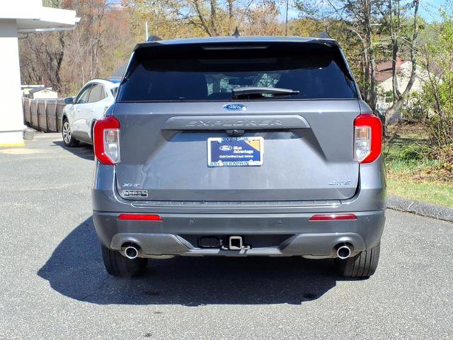 Certified 2022 Ford Explorer XLT w/ Equipment Group 202A AWD/4WD image 5