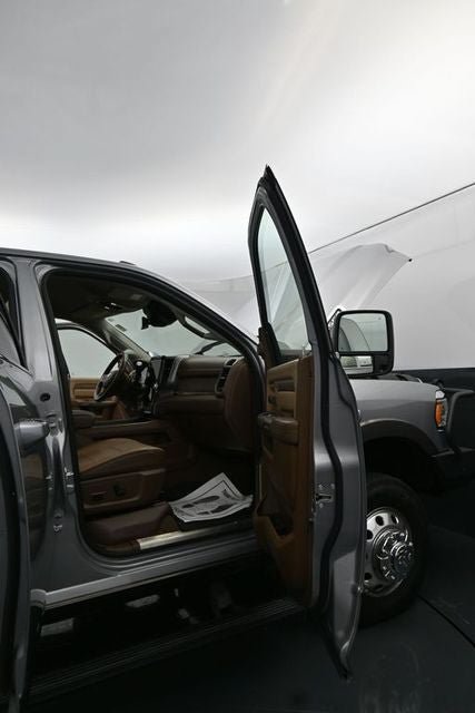 Used 2023 RAM 3500 Limited AWD/4WD image 14