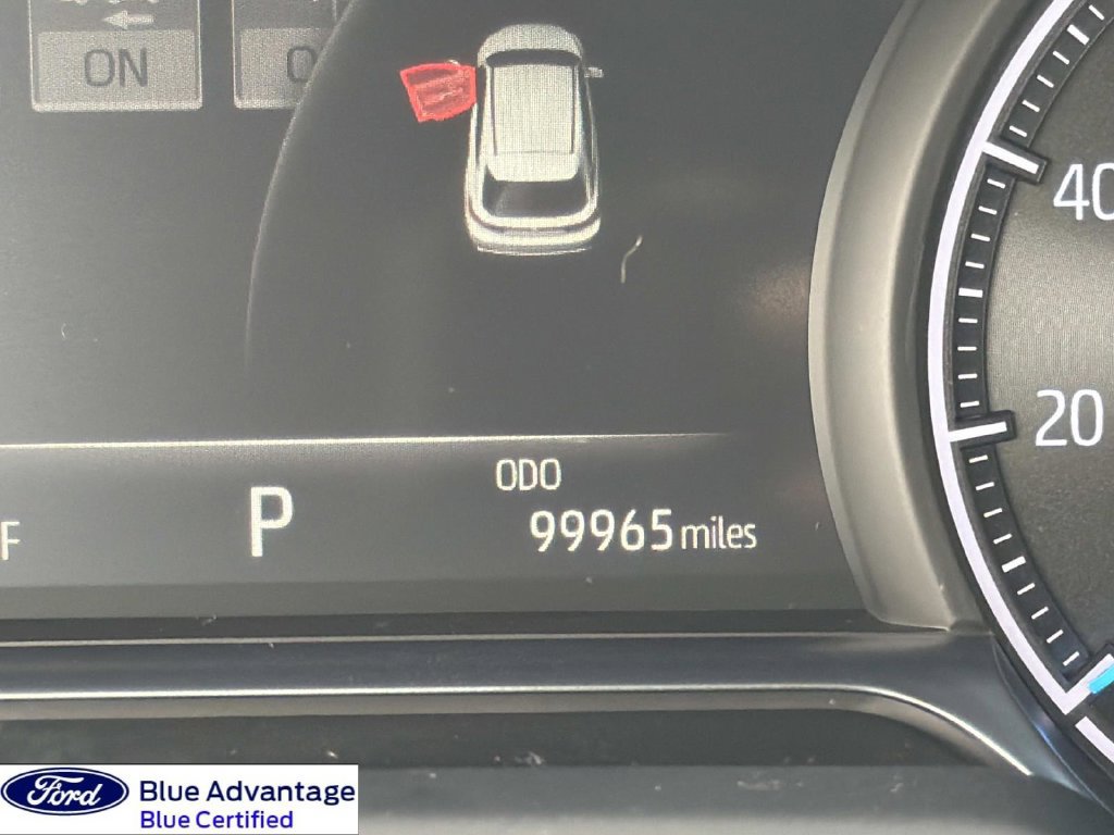 Used 2021 Toyota Venza Limited AWD/4WD image 2
