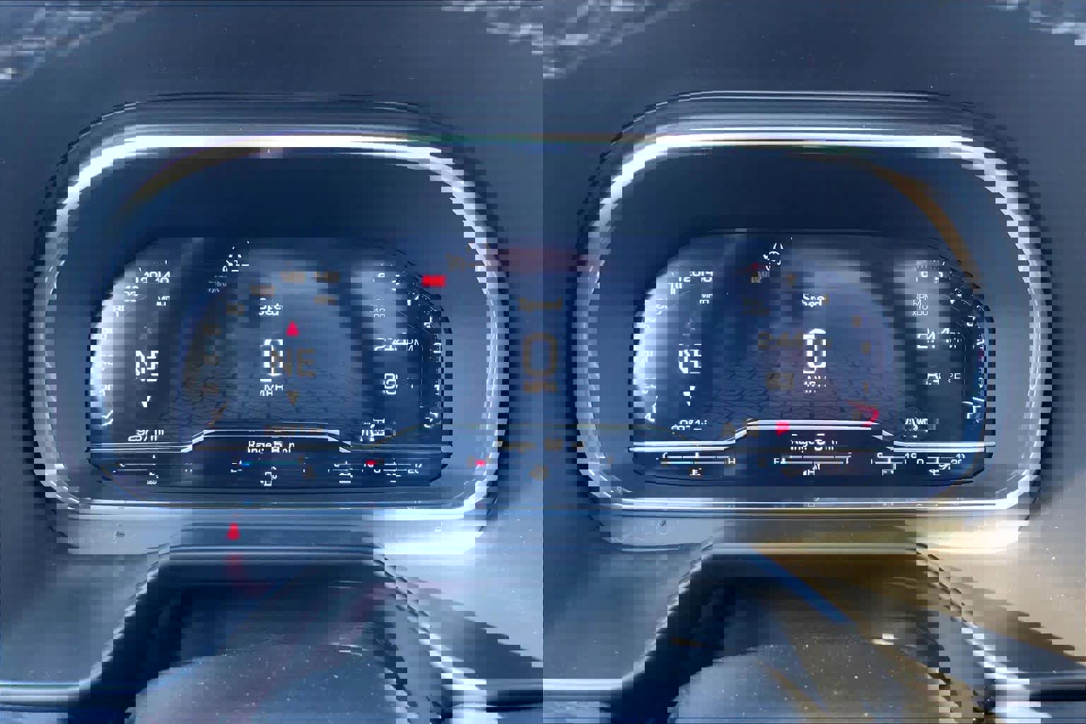 Used 2024 GMC Yukon SLT w/ SLT Premium Package image 26