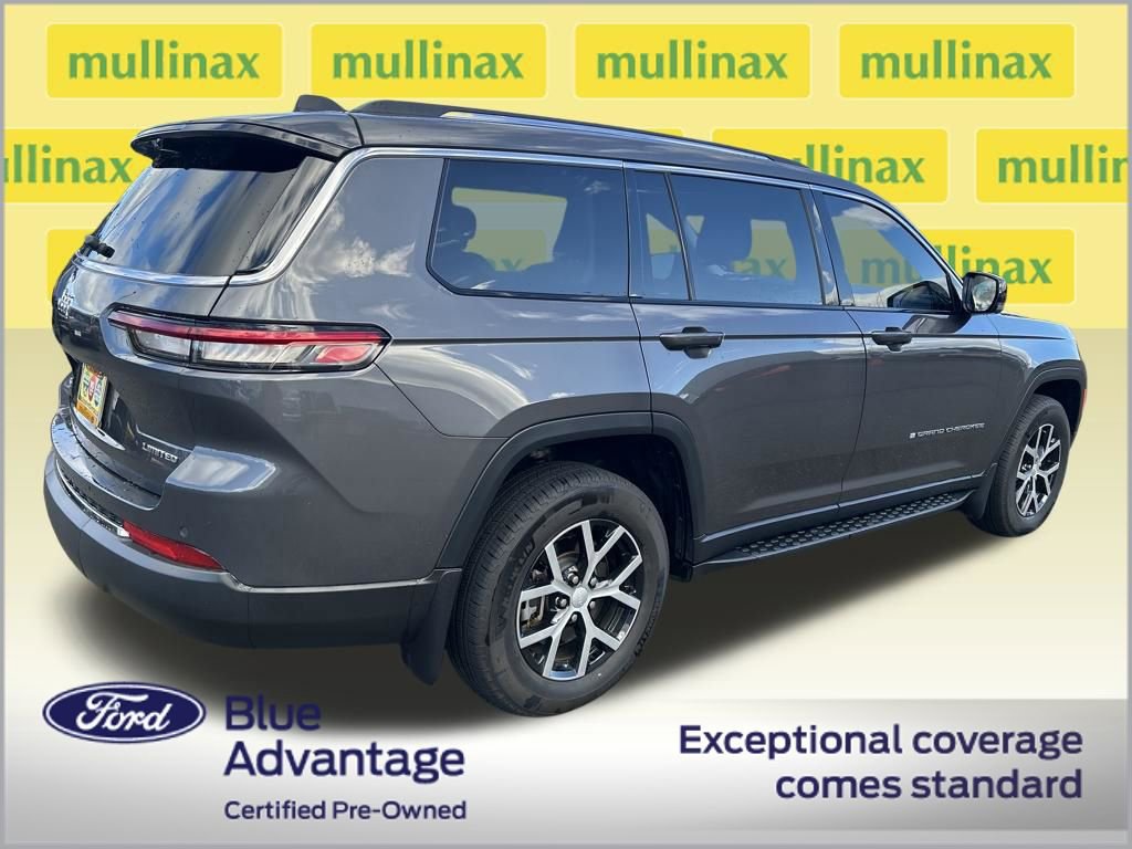 Used 2023 Jeep Grand Cherokee L Limited w/ Luxury Tech Group II image 3