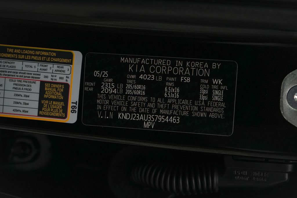 Used 2025 Kia Soul LX FWD image 24