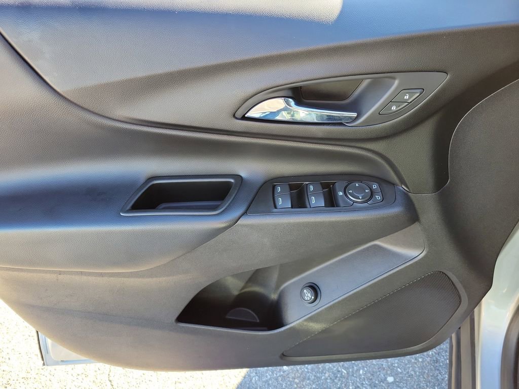 Used 2020 Chevrolet Equinox LT image 23