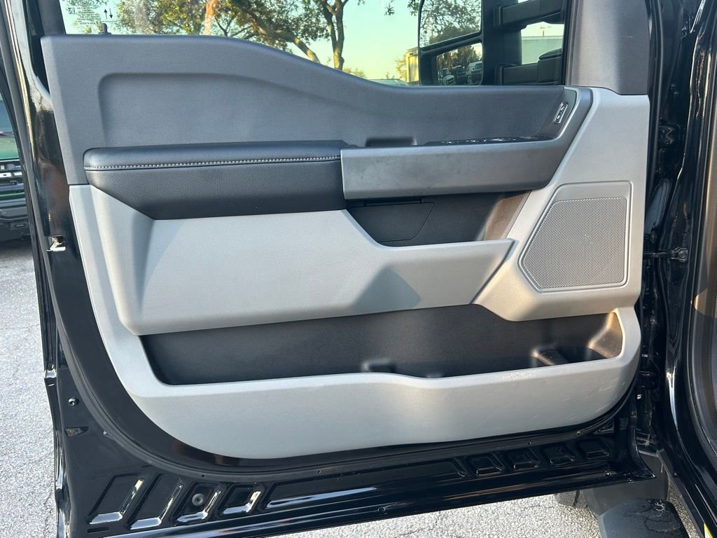 Certified 2023 Ford F450 XLT w/ XLT Value Package image 38