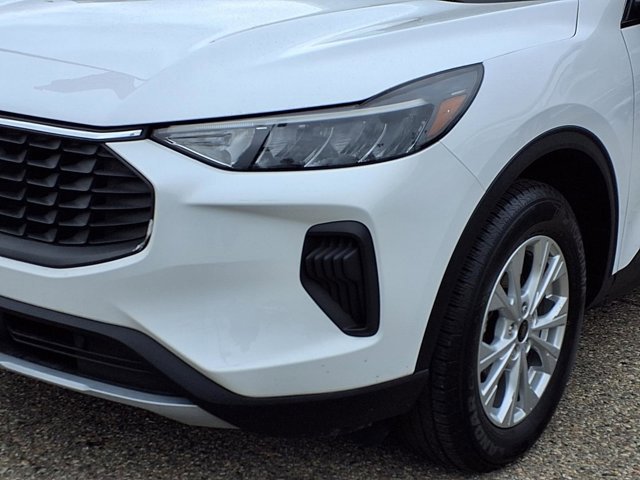 Certified 2023 Ford Escape Active AWD/4WD image 25