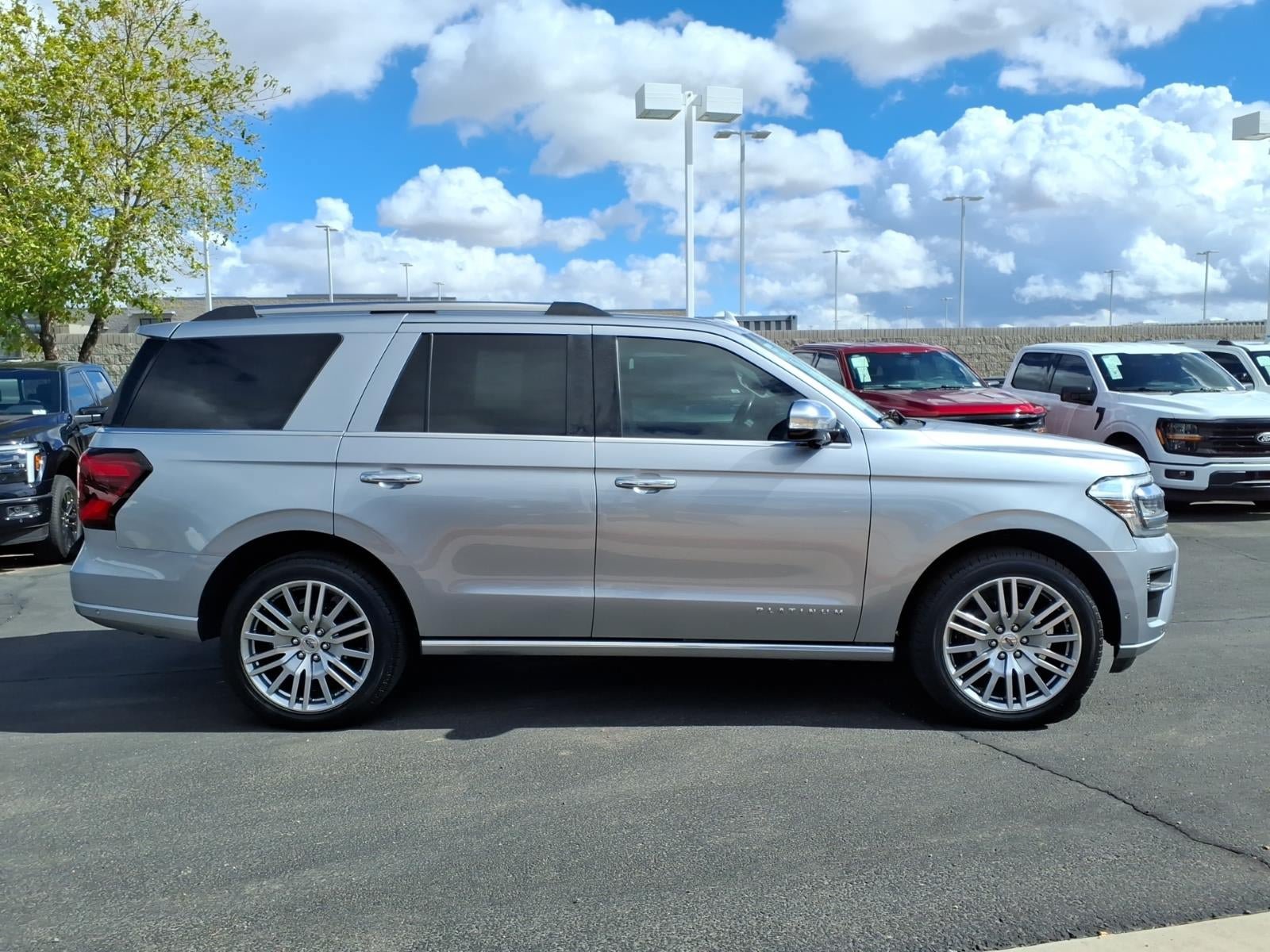 Certified 2024 Ford Expedition Platinum AWD/4WD image 3