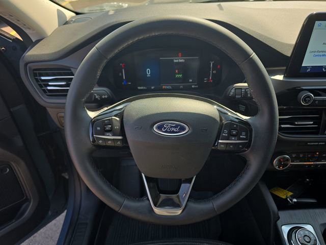 Certified 2023 Ford Escape Active AWD/4WD image 17