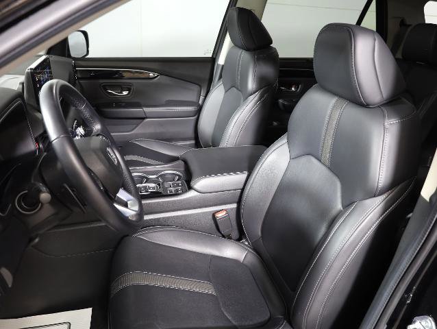 Used 2024 Honda Pilot Touring image 8