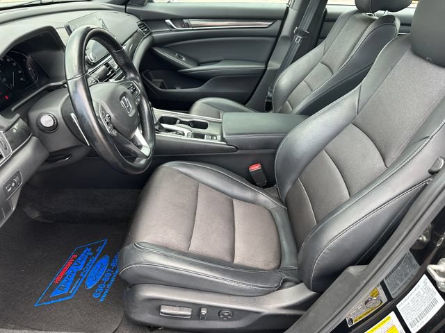 Used 2018 Honda Accord Sport image 16