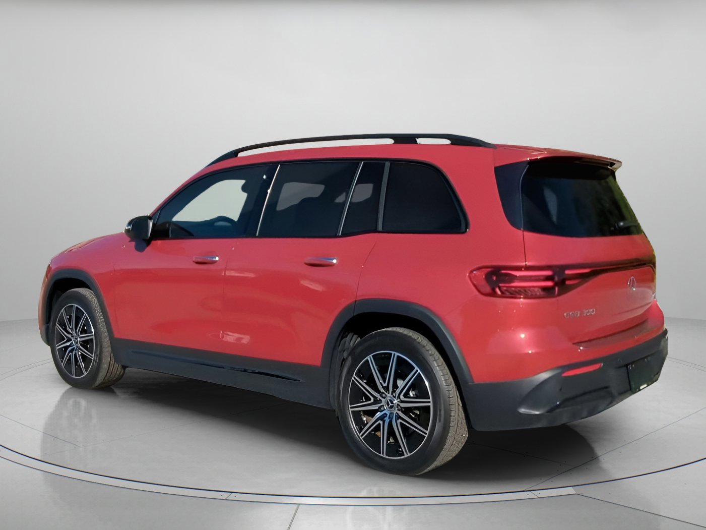 Used 2024 Mercedes-Benz EQB 300 4MATIC image 12