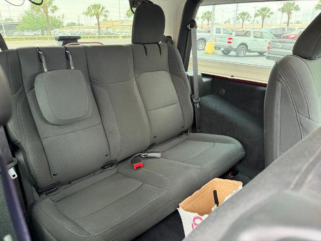 Used 2022 Jeep Wrangler Sport S AWD/4WD image 21