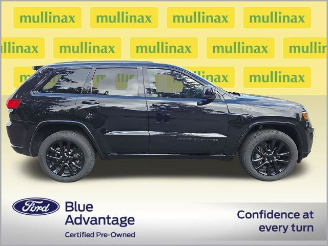 Used 2020 Jeep Grand Cherokee Altitude AWD/4WD image 2