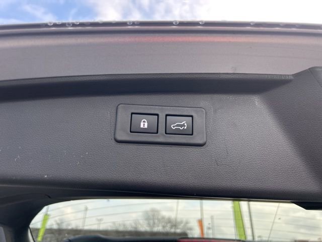 Used 2025 Subaru Outback Onyx Edition AWD/4WD image 30