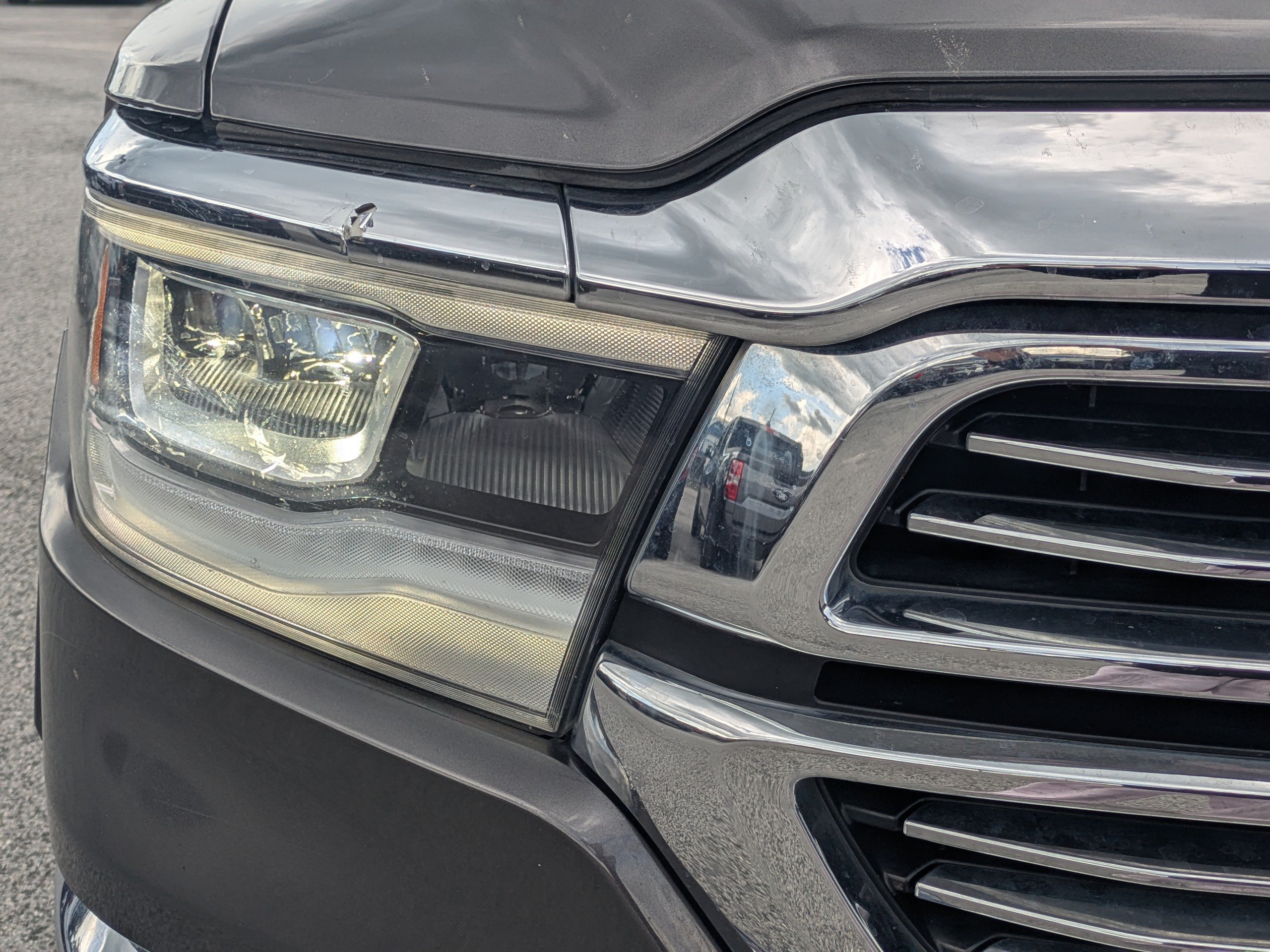 Used 2021 RAM 1500 Laramie AWD/4WD image 10