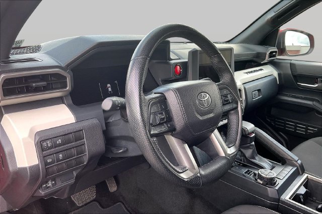Used 2024 Toyota Tacoma TRD Off-Road AWD/4WD image 15