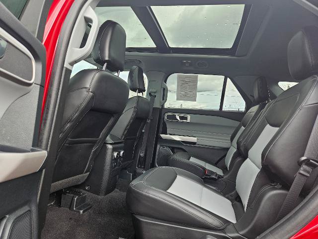 Certified 2024 Ford Explorer XLT w/ Equipment Group 202A AWD/4WD image 12