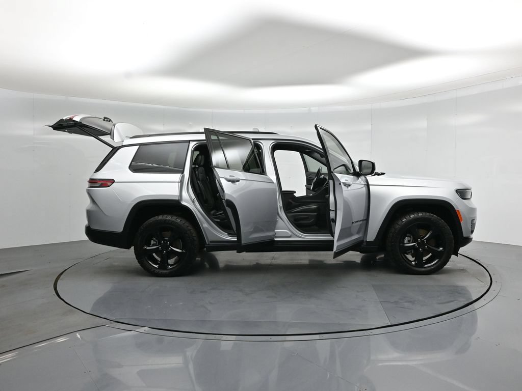 Used 2021 Jeep Grand Cherokee L Laredo AWD/4WD image 5