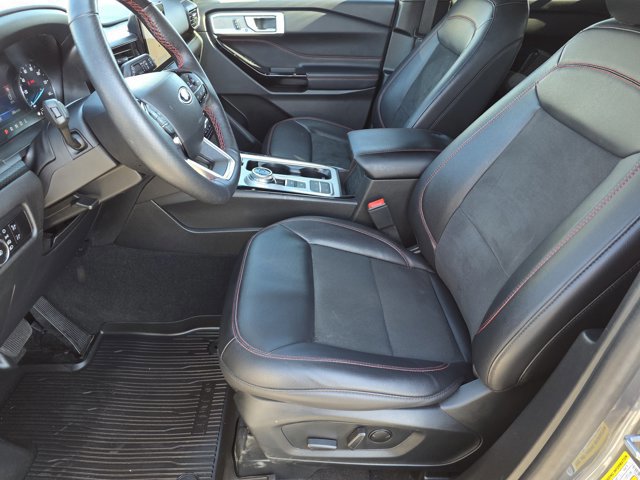 Certified 2023 Ford Explorer ST-Line w/ Class IV Trailer Tow Package image 10