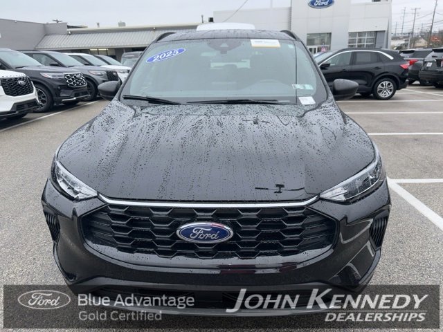 Certified 2025 Ford Escape ST-Line w/ Cold Weather Package image 3