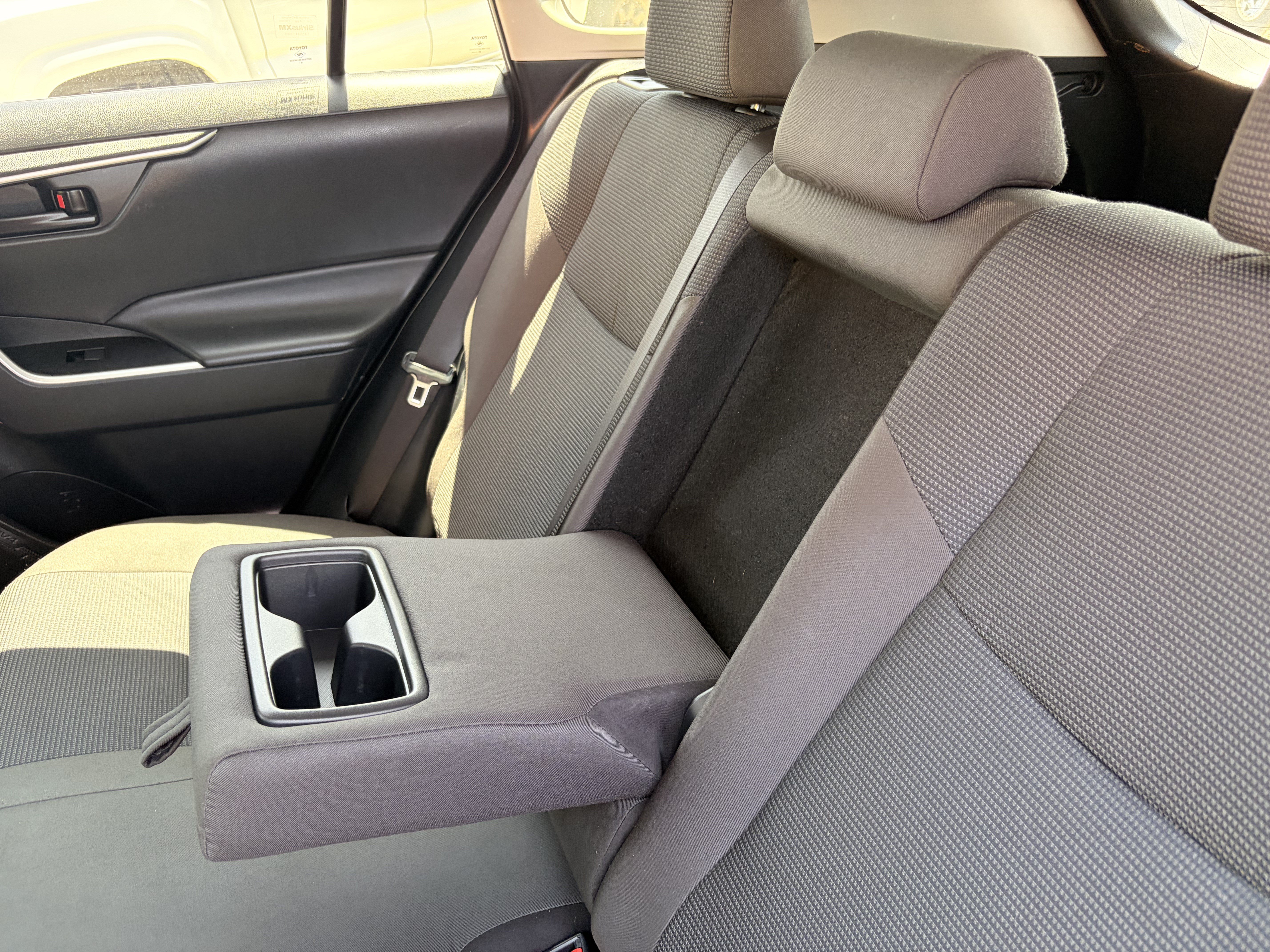 Used 2025 Toyota RAV4 LE AWD/4WD image 11