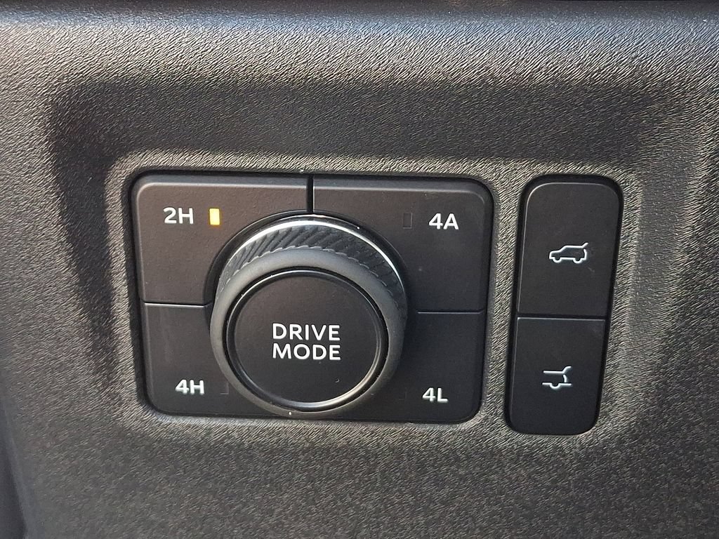 Certified 2025 Ford Expedition Active AWD/4WD image 24
