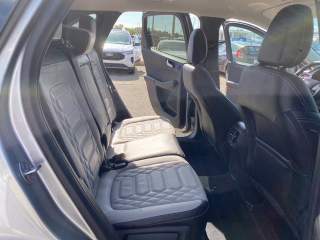 Certified 2024 Ford Escape Platinum w/ Premium Technology Package image 15