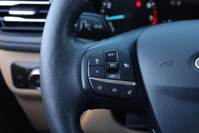 Certified 2020 Ford Escape SEL FWD image 13