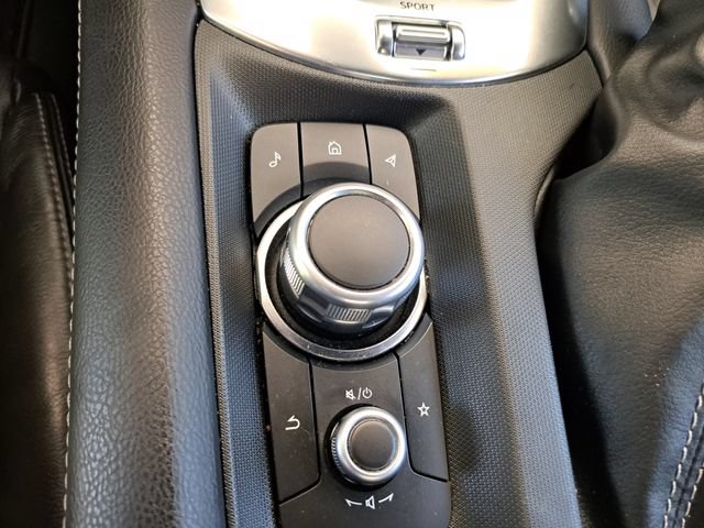 Used 2025 MAZDA MX-5 Miata RF Grand Touring RWD image 17